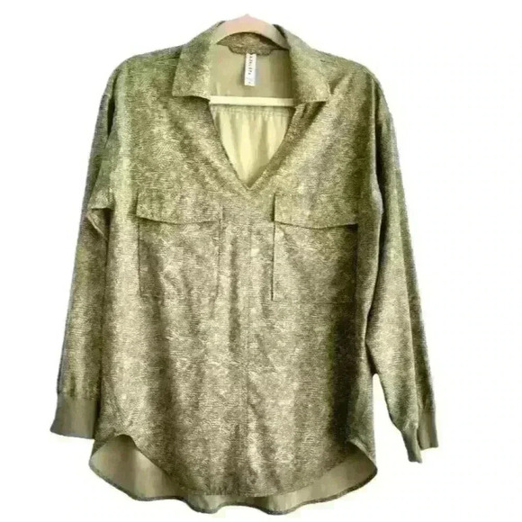 Athleta Zuma Tunic Top Viper Shadow Olive Reptile Snake Print Size Medium Women - Picture 3 of 9